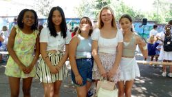 Schülerinnen am Sommerfest