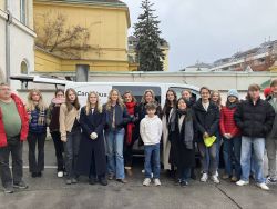 Buddyklassen sammeln für den Canisisbus