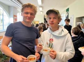 Fastensuppenessen für den guten Zweck